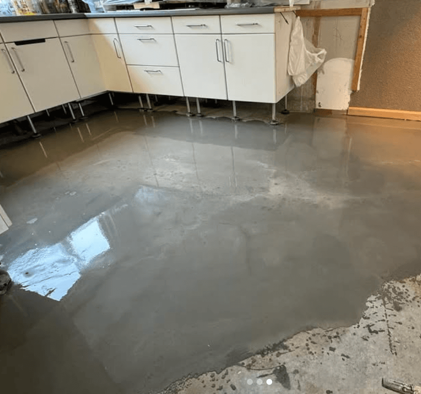 Vloer schuren en egaliseren